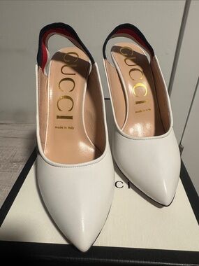 Gucci Oheno White Leather Pointed Slingback Pumps with Tricolor Strap

Authentic